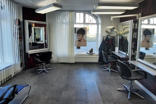 Salongen där du sitter bekvämt när vi fixar ditt hår på salongen Gottfrid & Co.